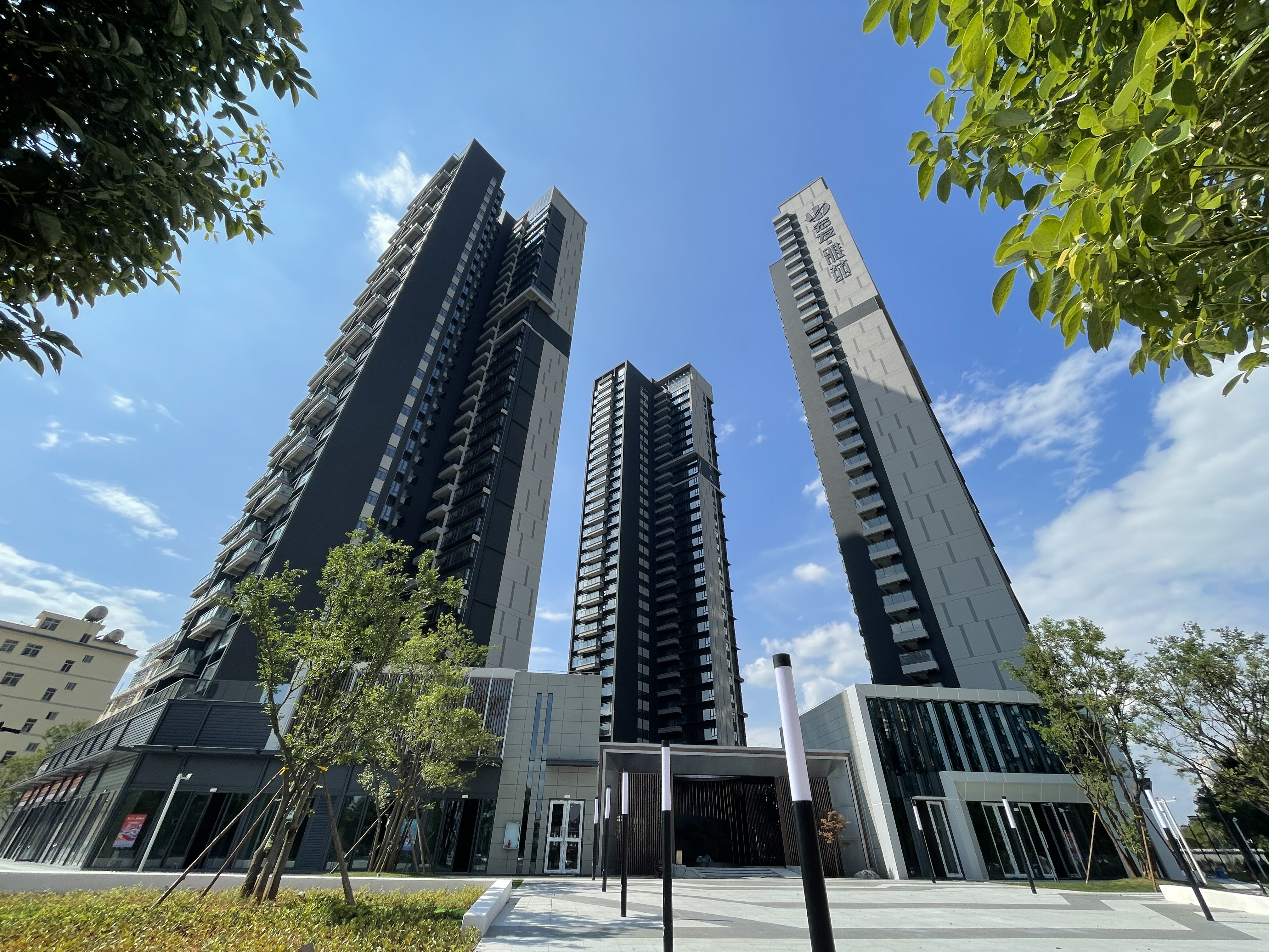 曲靖宏发雅苑项目通过竣工验收