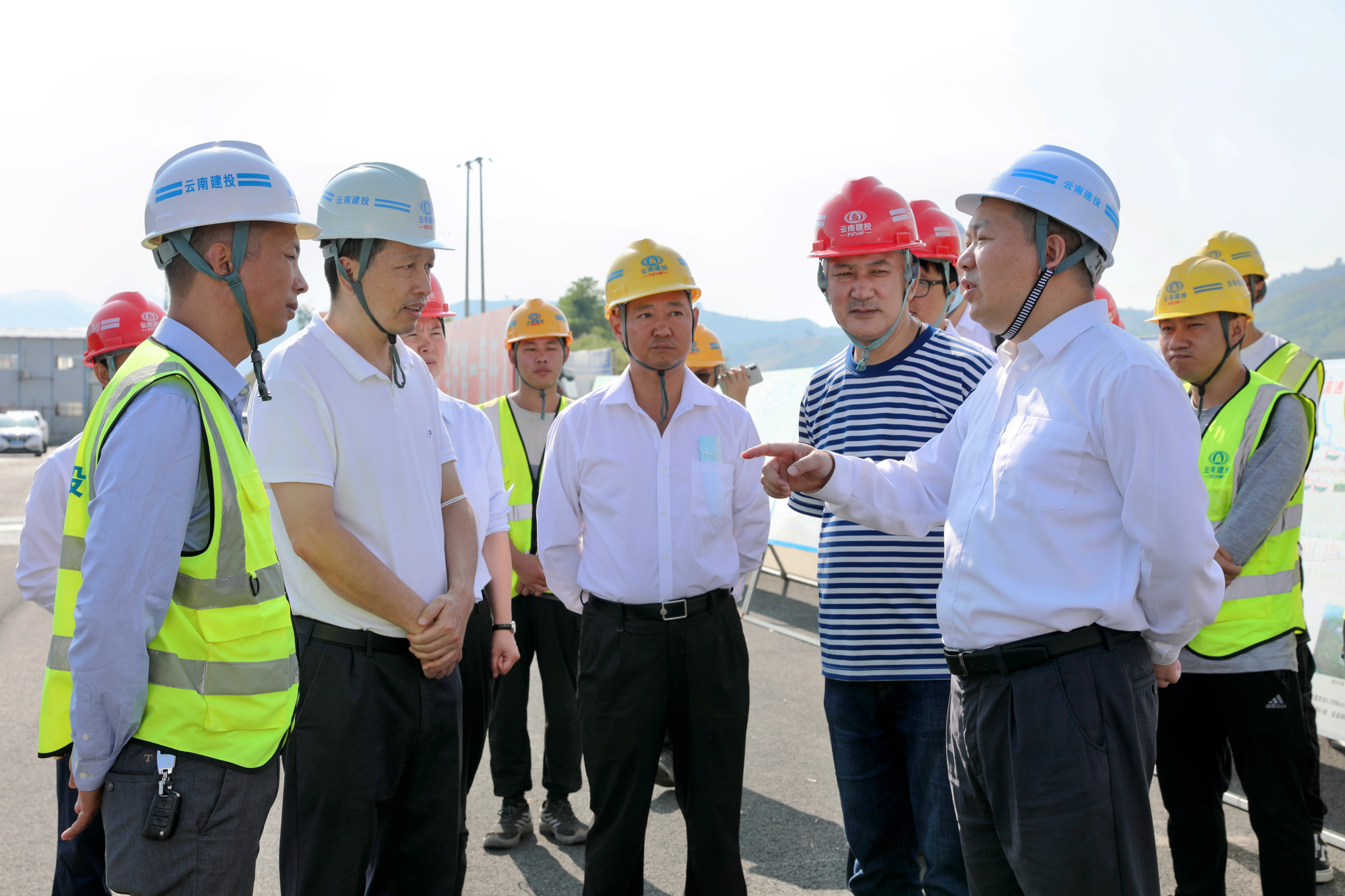 陈祖军张鹏赴永金高速（戛元段）调研  看望慰问一线职工