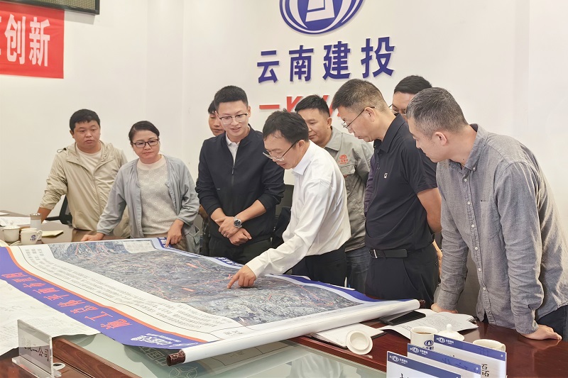 刘金荣调研丘北县农村供水保障项目