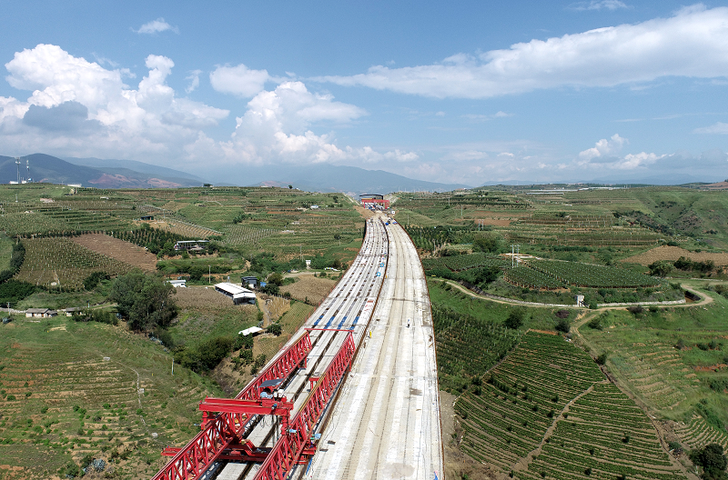 宾鹤高速年底通车段捷报频传