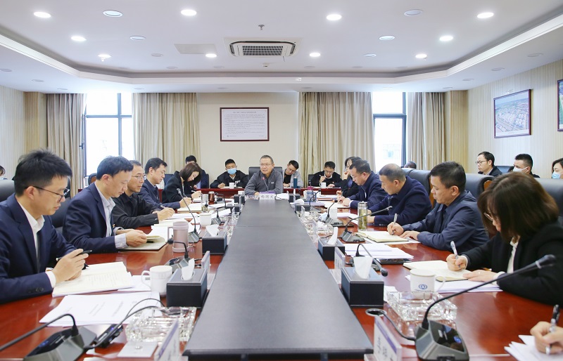 杨国文出席海投公司经济运行分析会