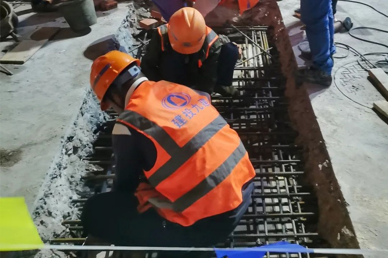 九美加墨世界杯足球比分志愿为双柏县修缮道路