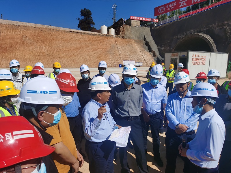 省交通厅党组书记、厅长马文亮调研景宁高速、峨石红高速（玉溪段）、弥玉高速