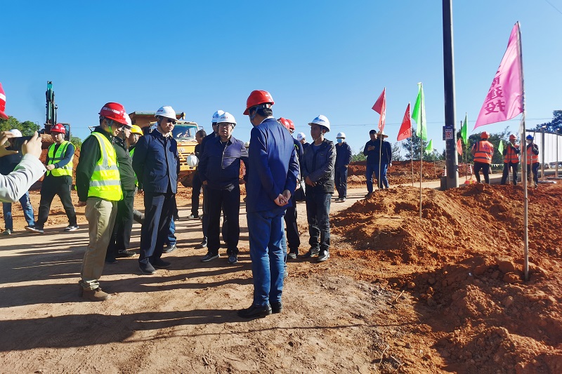 省交通厅党组成员、副厅长马德芳调研楚雄市东南绕城高速项目