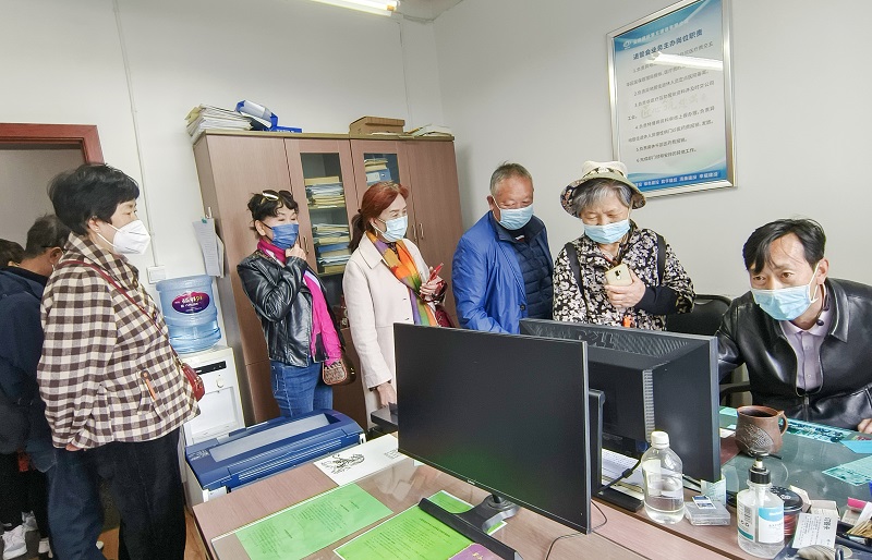 五公司组织退休职工开展健康体检