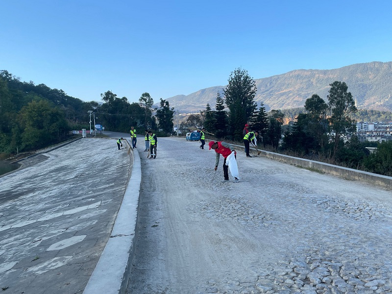 第一水利水电公司积极参与项目所在地管道抢修、卫生整治、疫情防控工作