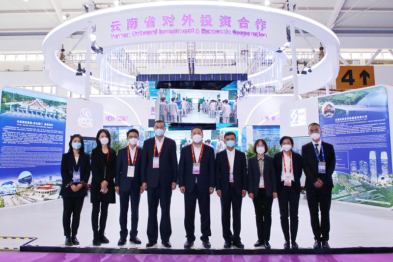 陈祖军到美加墨世界杯足球比分南博会展位参观指导