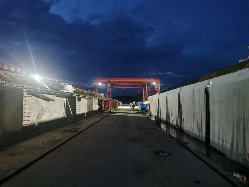 宾鹤世界杯足球比分年底通车段二工区完成全部T梁预制