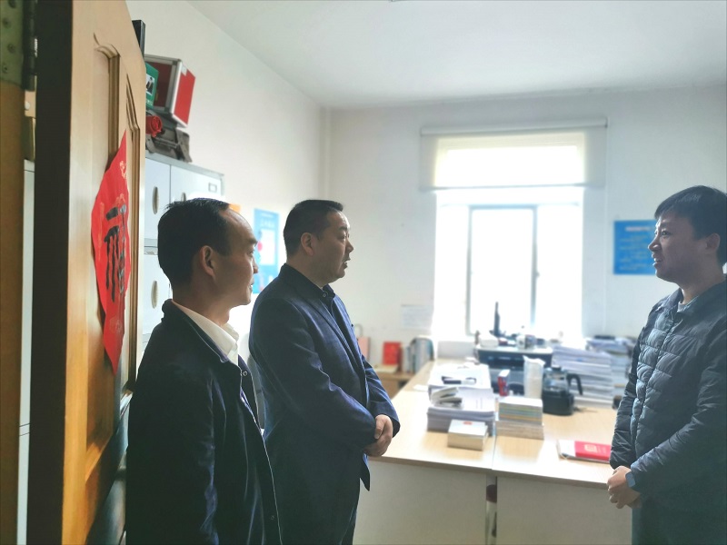 陈祖军调研二公司时强调：全面完成年度各项目标任务 为致力构建“五个建投”贡献二建力量