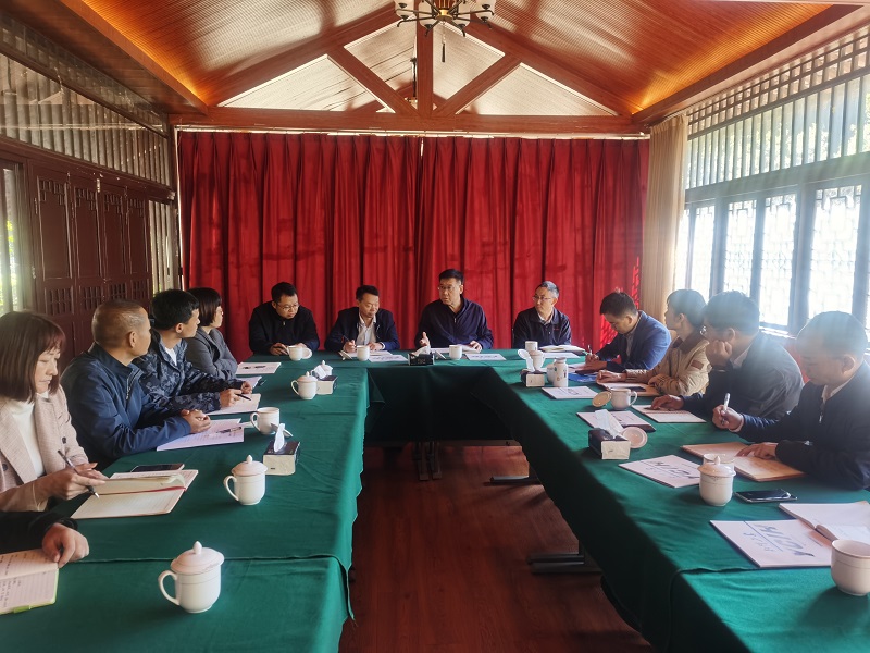 陈文双调研二公司绿化分公司