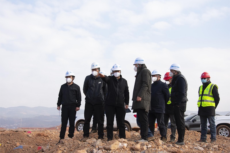 陈文双调研绿色低碳示范产业园基础设施建设项目