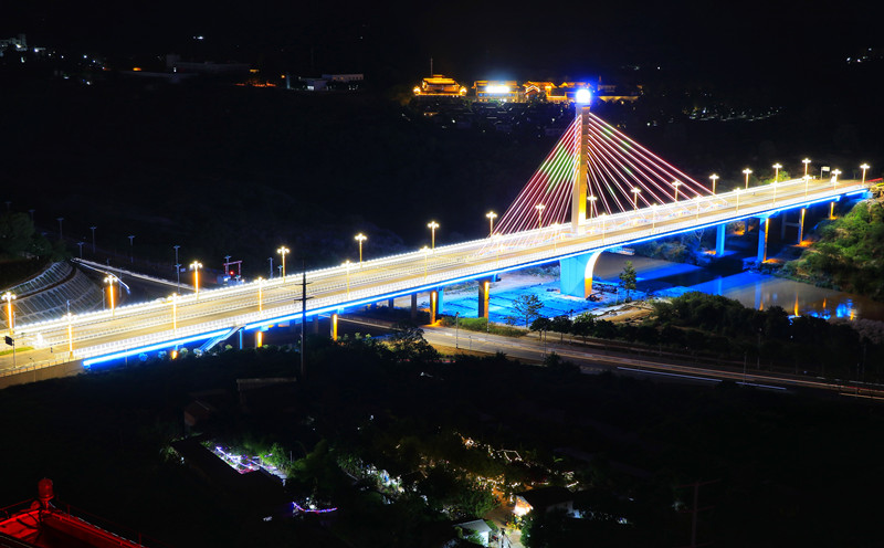 元江县跨江大桥项目、元江县国道213改扩建项目通过竣工验收