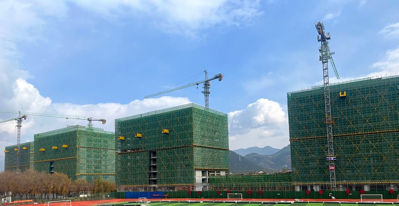 丽江师范高等专科学校世界杯足球平台主体全面封顶