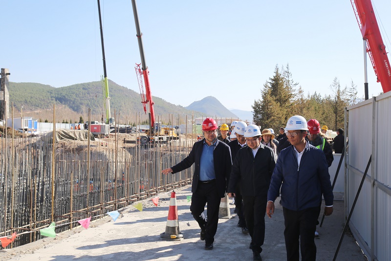 丽江市委常委、常务副市长徐贤调研古宁高速玉甘路下穿通道