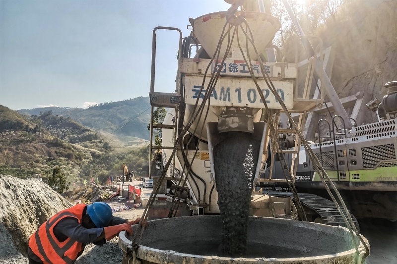 永金高速公路土建十一分部主线桥梁桩基础全部浇筑完成