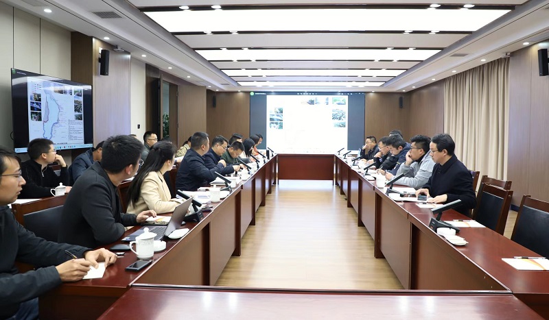 世界杯官网合作平台召开滇池绿道项目推进综合办公会