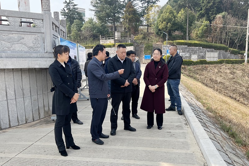 红河州副州长李国民调研弥泸灌区工程