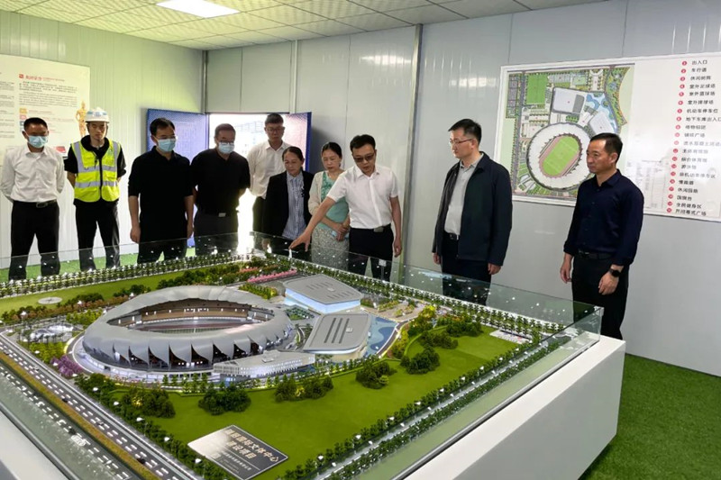 德宏州委书记姜山调研瑞丽国际文体中心项目