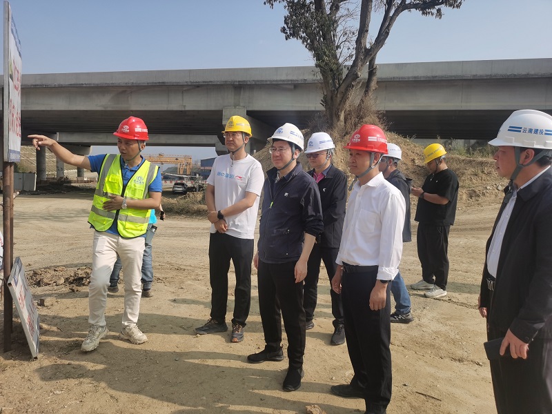 仝德刚带班检查永金高速项目