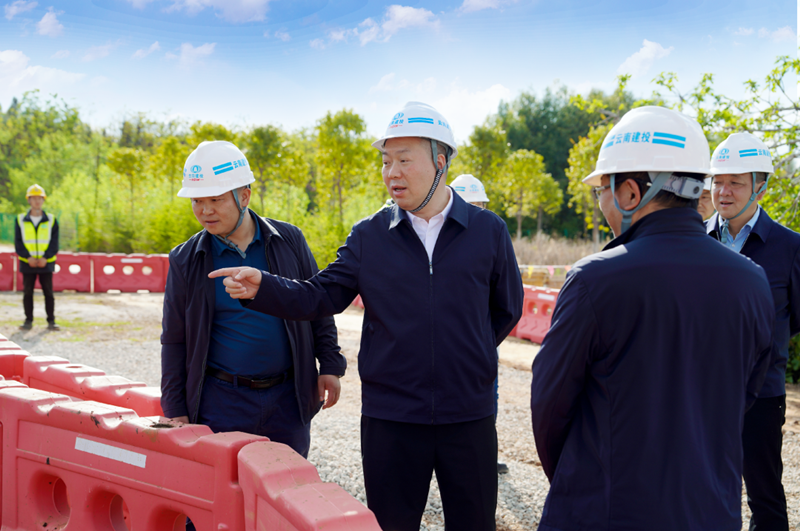 一线调研 | 陈祖军调研三环闭合、滇池绿道项目