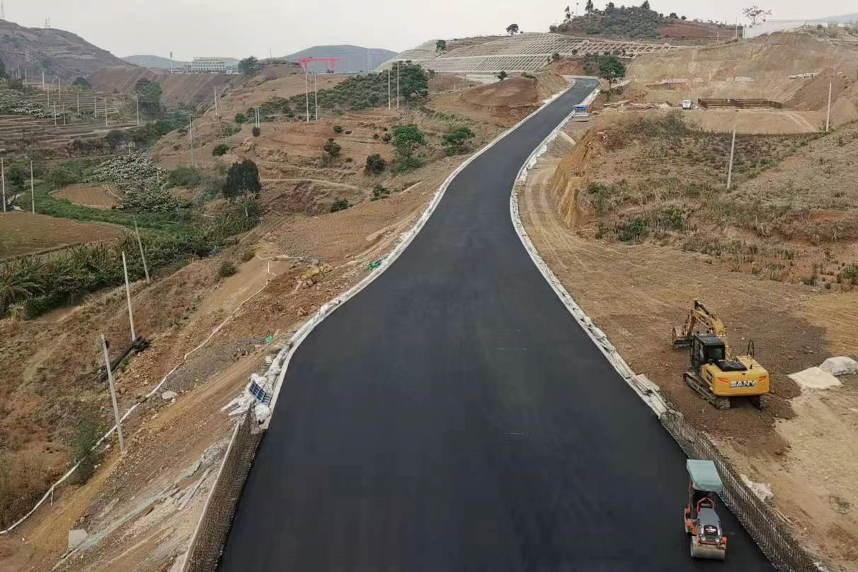 保山市隆阳区蒲缥镇金家门前至小团山农村公路通车
