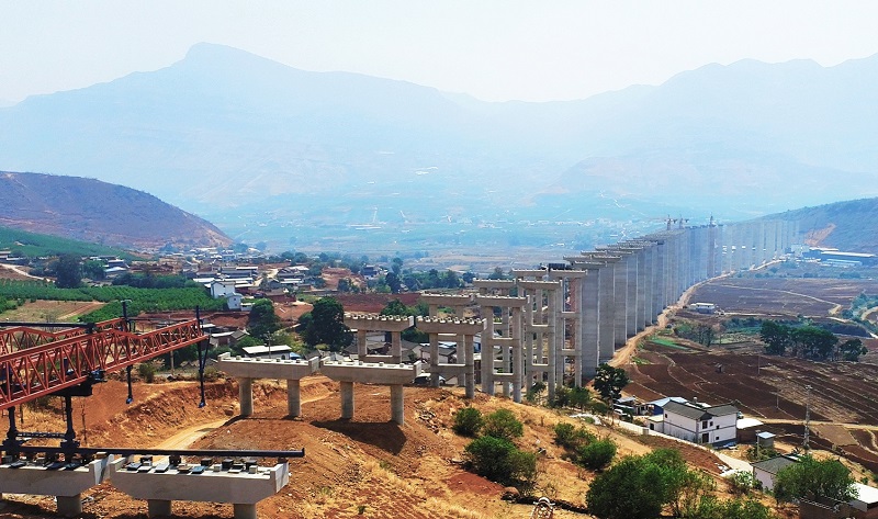 宾鹤高速掀起大干热潮 项目捷报频传