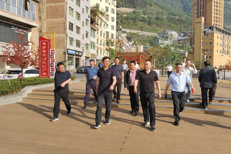 昭通市委副书记罗永斌调研盐津县老旧小区改造项目