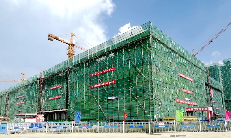 省人民政府参事王灿平调研德宏州人民医院项目