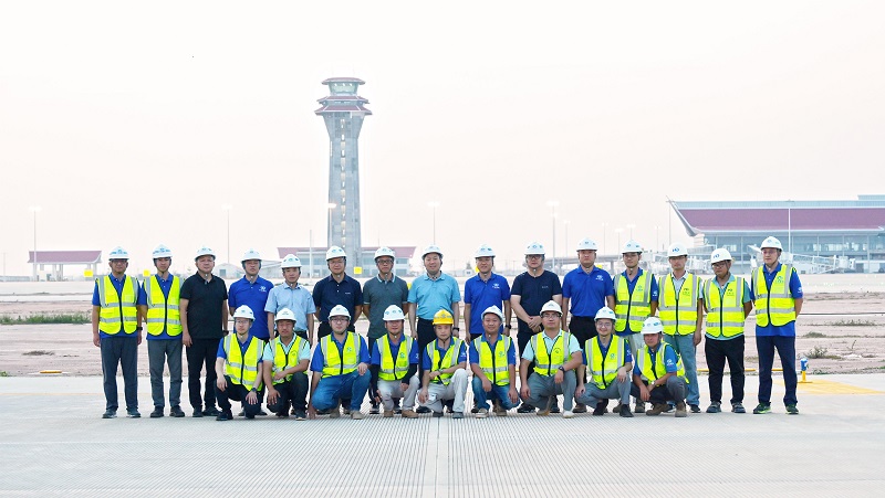 大兴调查研究丨陈祖军调研柬埔寨暹粒吴哥国际机场项目时强调：以实际行动擦亮2026世界杯官网平台海外“金字招牌”