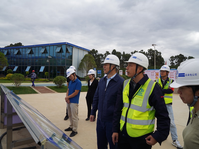 省国资委副主任洪国正到昆华国际医院建设项目调研