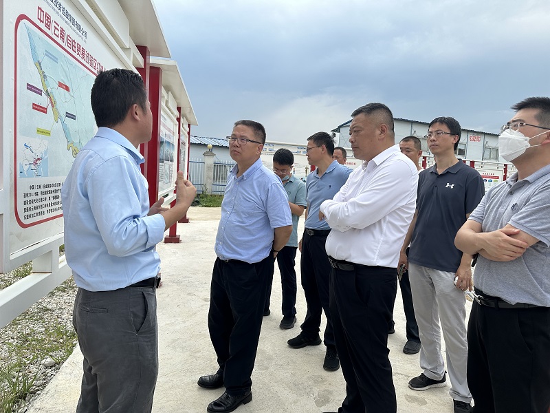 国家发改委宏观经济研究院调研组调研坝洒监管区建设项目