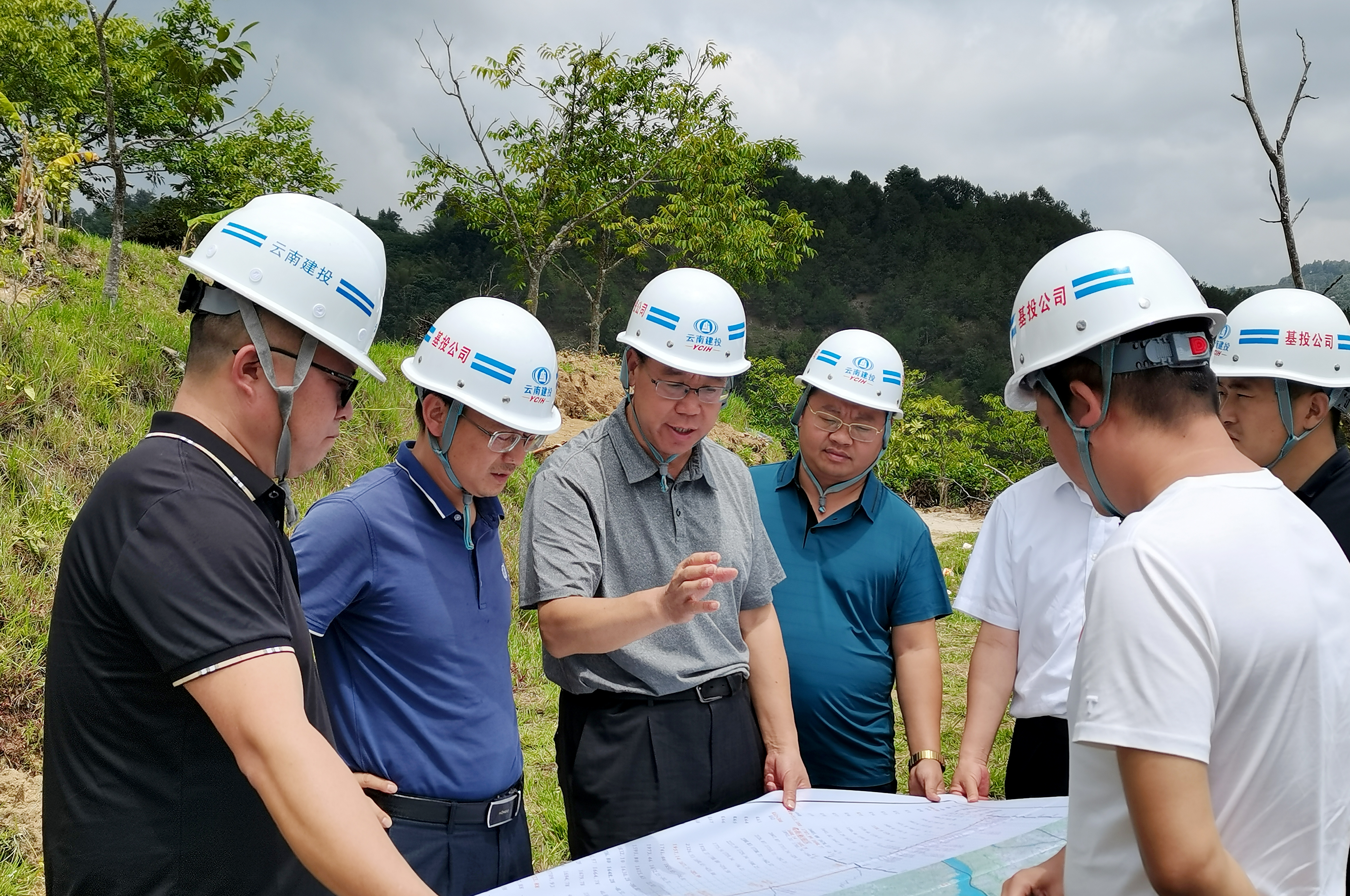 大兴调查研究 | 陈文双调研永昌高速（昌宁段）项目