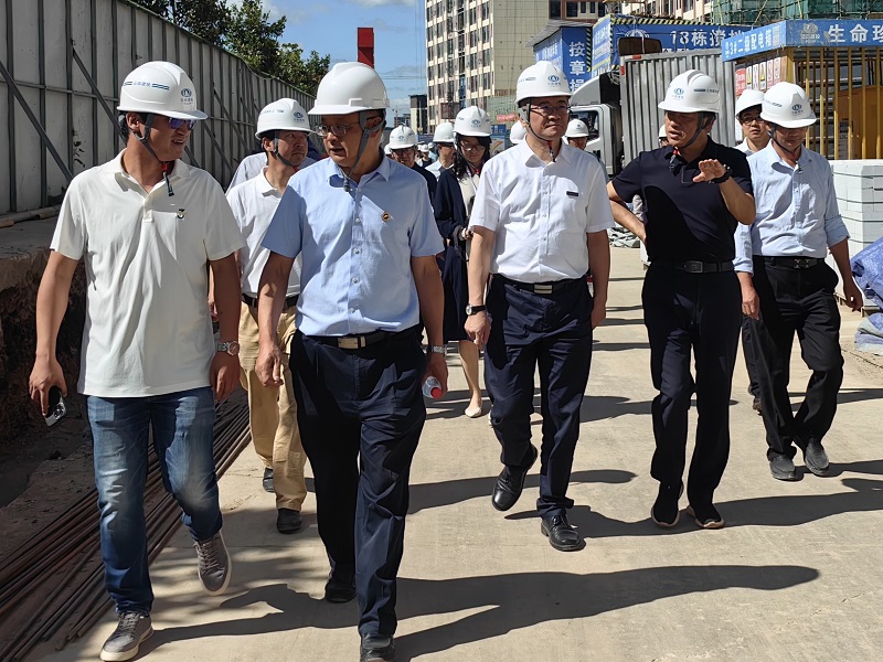 云南师范大学党委书记张祖武调研丽江师范高等专科学校项目