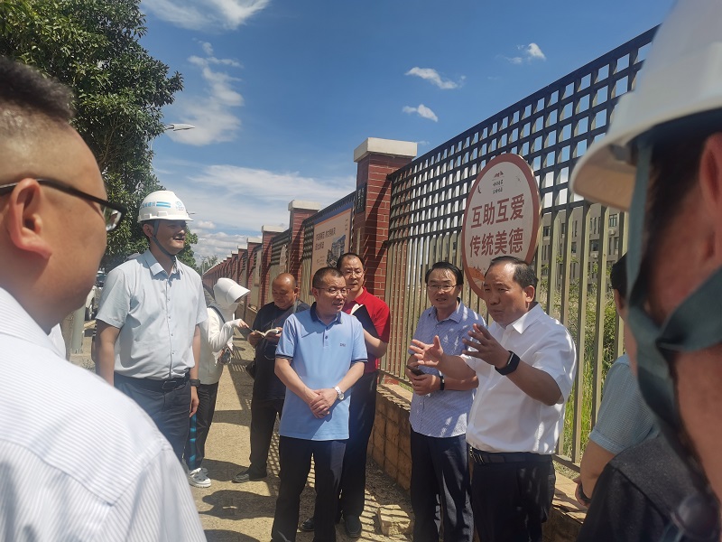 昭通市委常委、常务副市长胡江辉调研昭通市职教中心和卫生职业学院项目