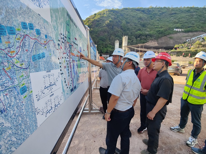 大兴调查研究 | 陈文双调研弥玉高速项目