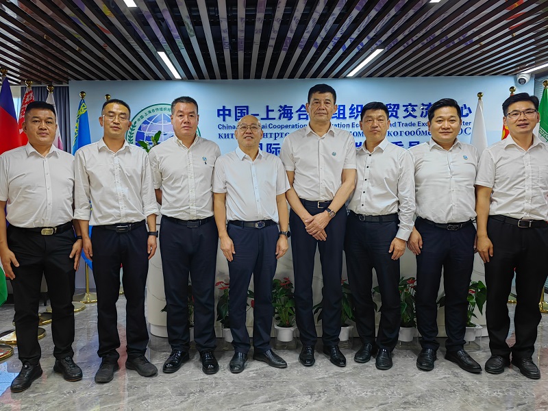 中国—上海合作组织经贸交流中心与世界杯网址新疆维吾尔自治区总部交流座谈