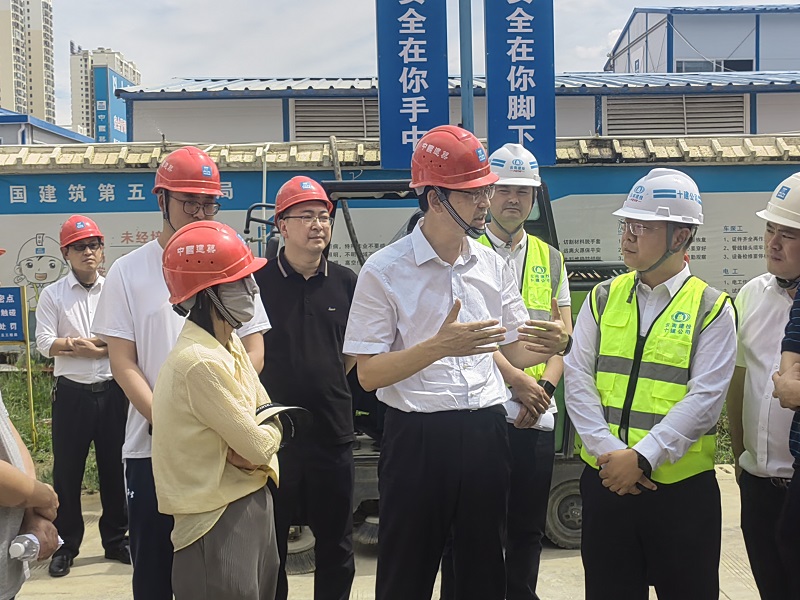 昭通市副市长马洪旗调研滇东北区域医疗中心项目