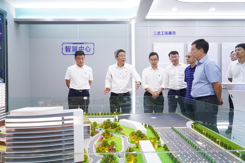 滇中新区党工委委员、管委会副主任、官渡区委书记陈汉调研云南省妇幼保健院新院建设项目