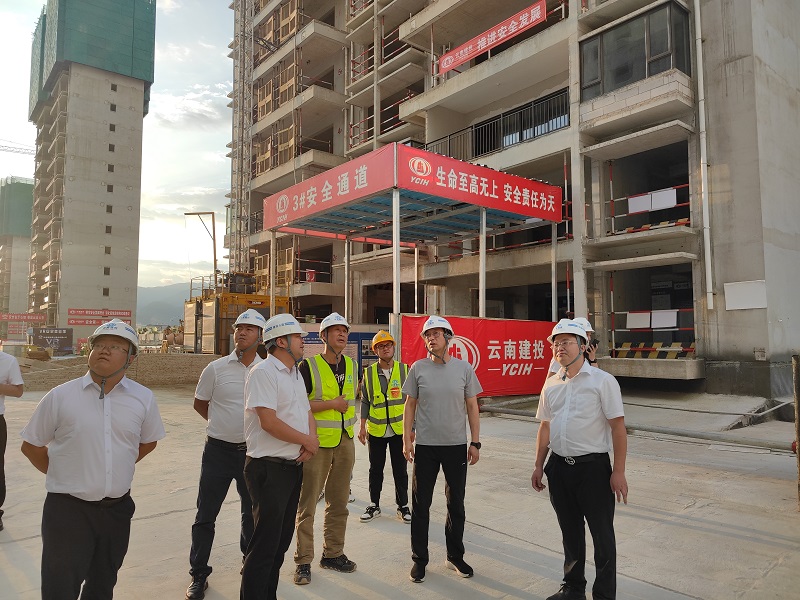 大兴调查研究 | 陈宙翔调研世界杯足球网保山、昭通片区并看望慰问驻村工作队员