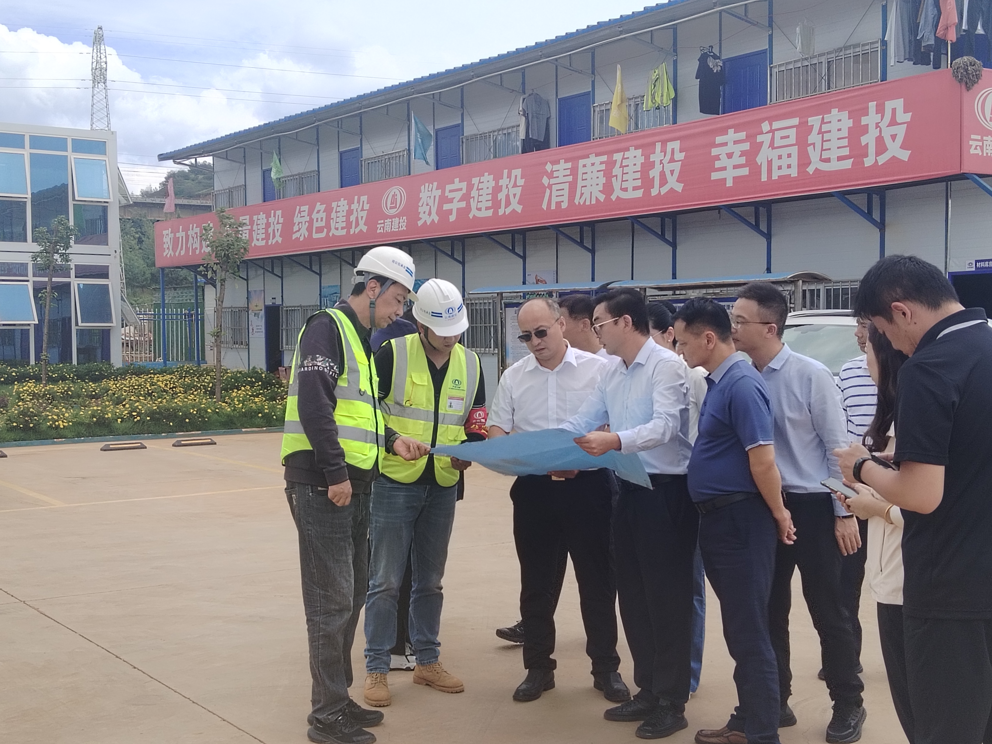 昆明市委常委、副市长安恩法调研美库昆明经开智能化冷链供应链加工中心一期项目