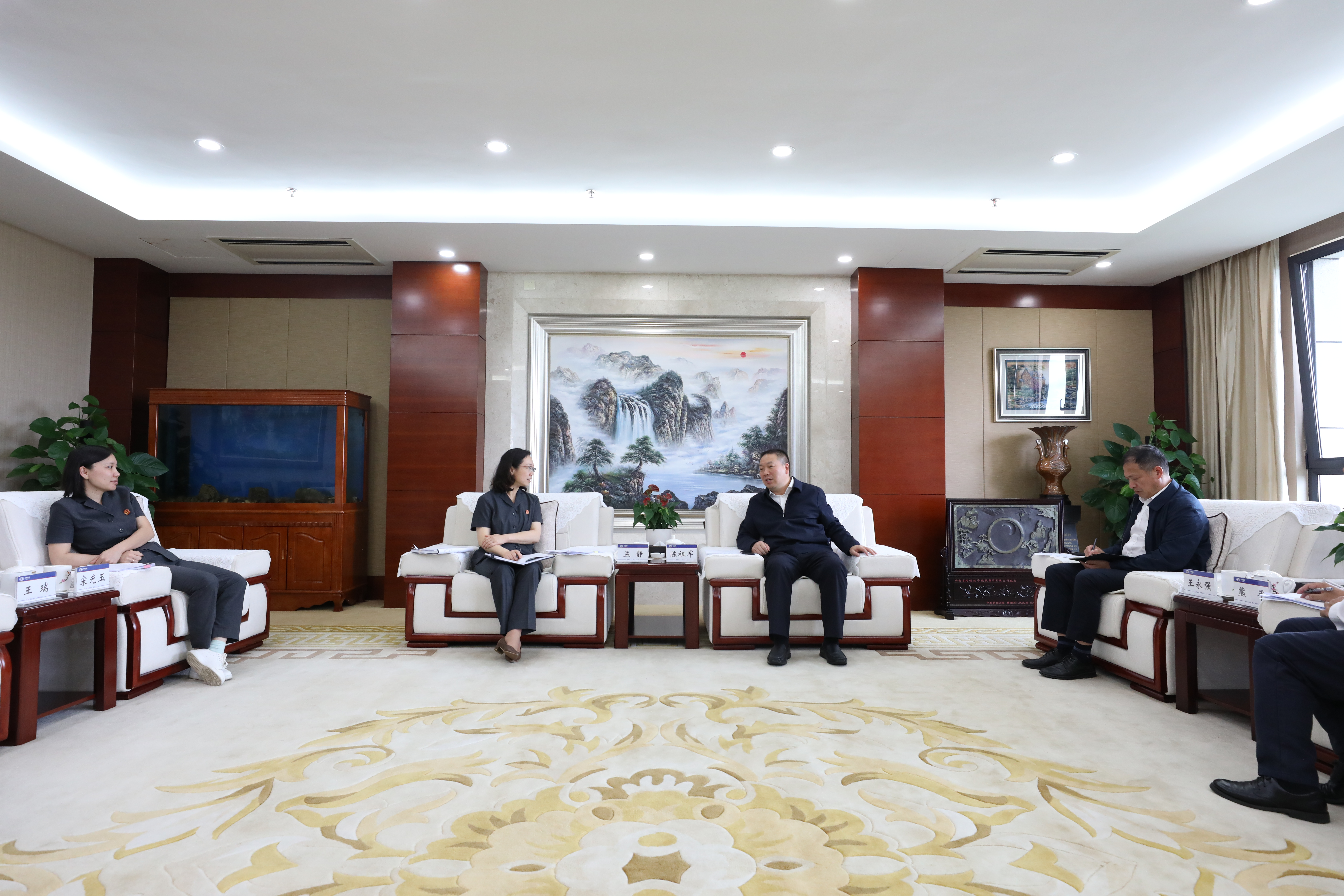 优化法治营商环境 昆明市中级人民法院送法进企业 当好企业“贴心人”