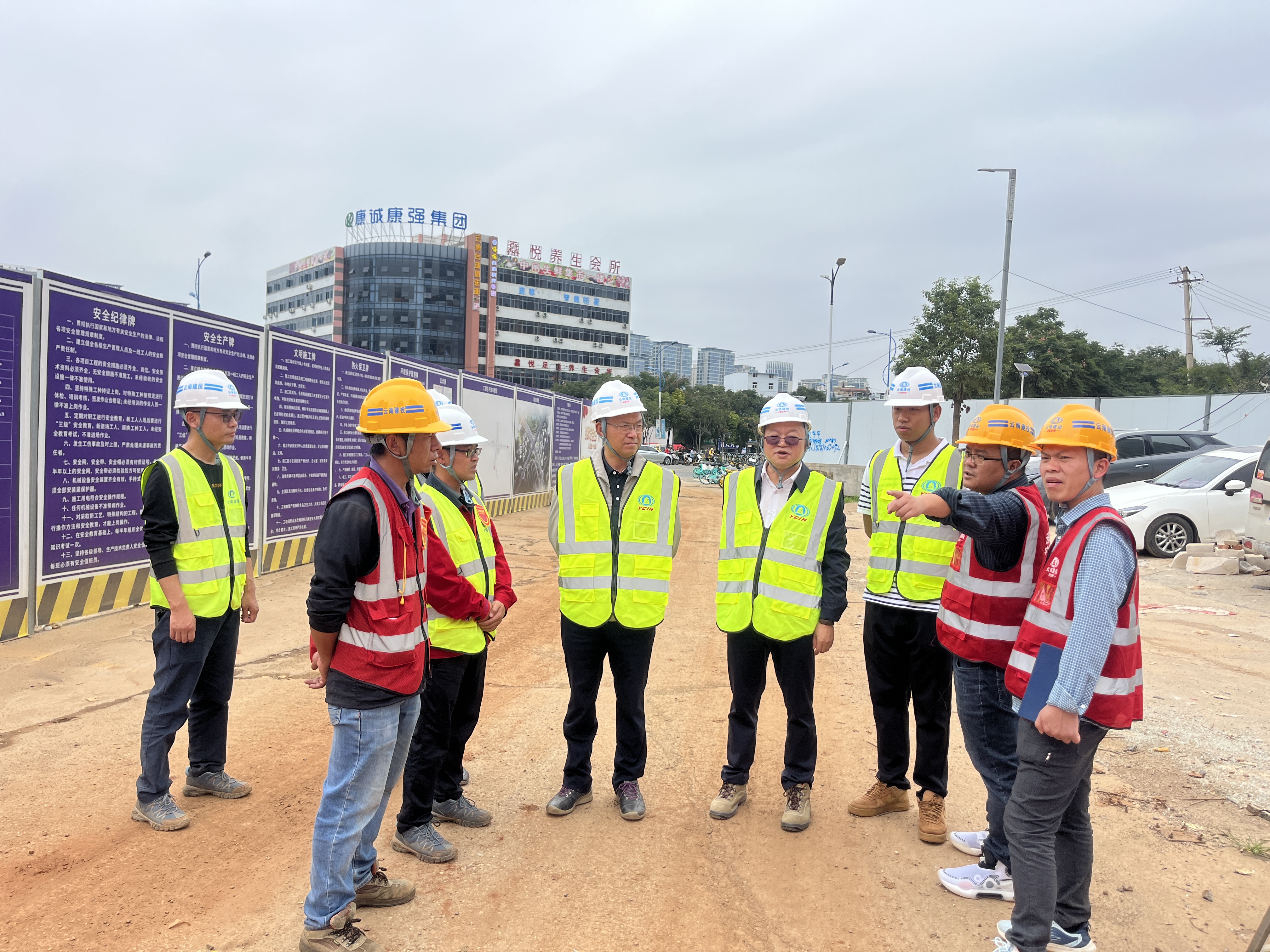 大兴调查研究 | 杨国文调研昆明市三环闭合、滇池绿道项目