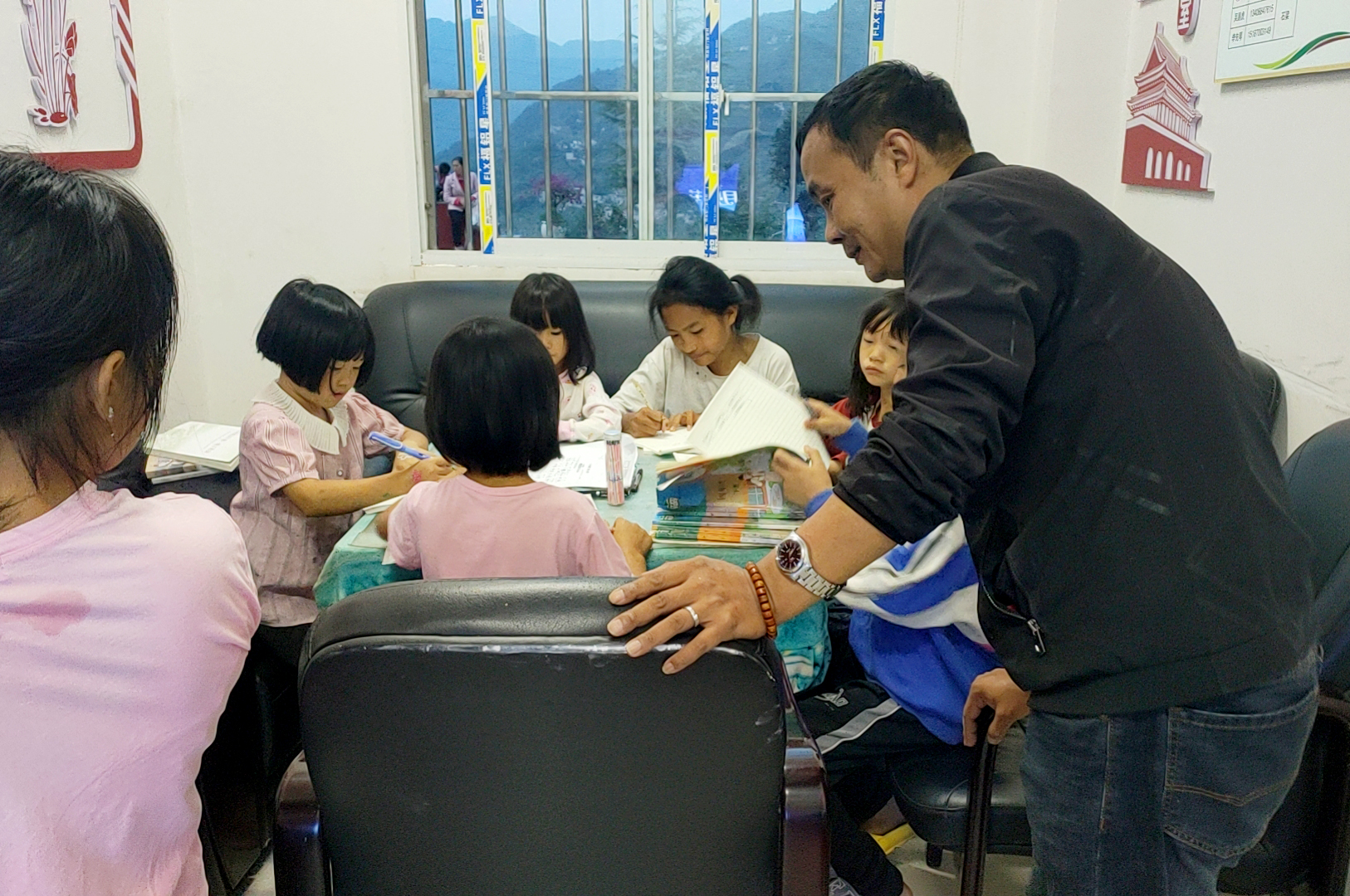 伴成长 解民忧 集团驻大关县悦乐镇工作队开设“趣味小课堂”