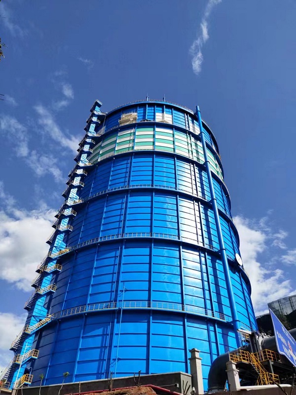 玉溪仙福20万立方煤气柜通过验收并完成氮气置换