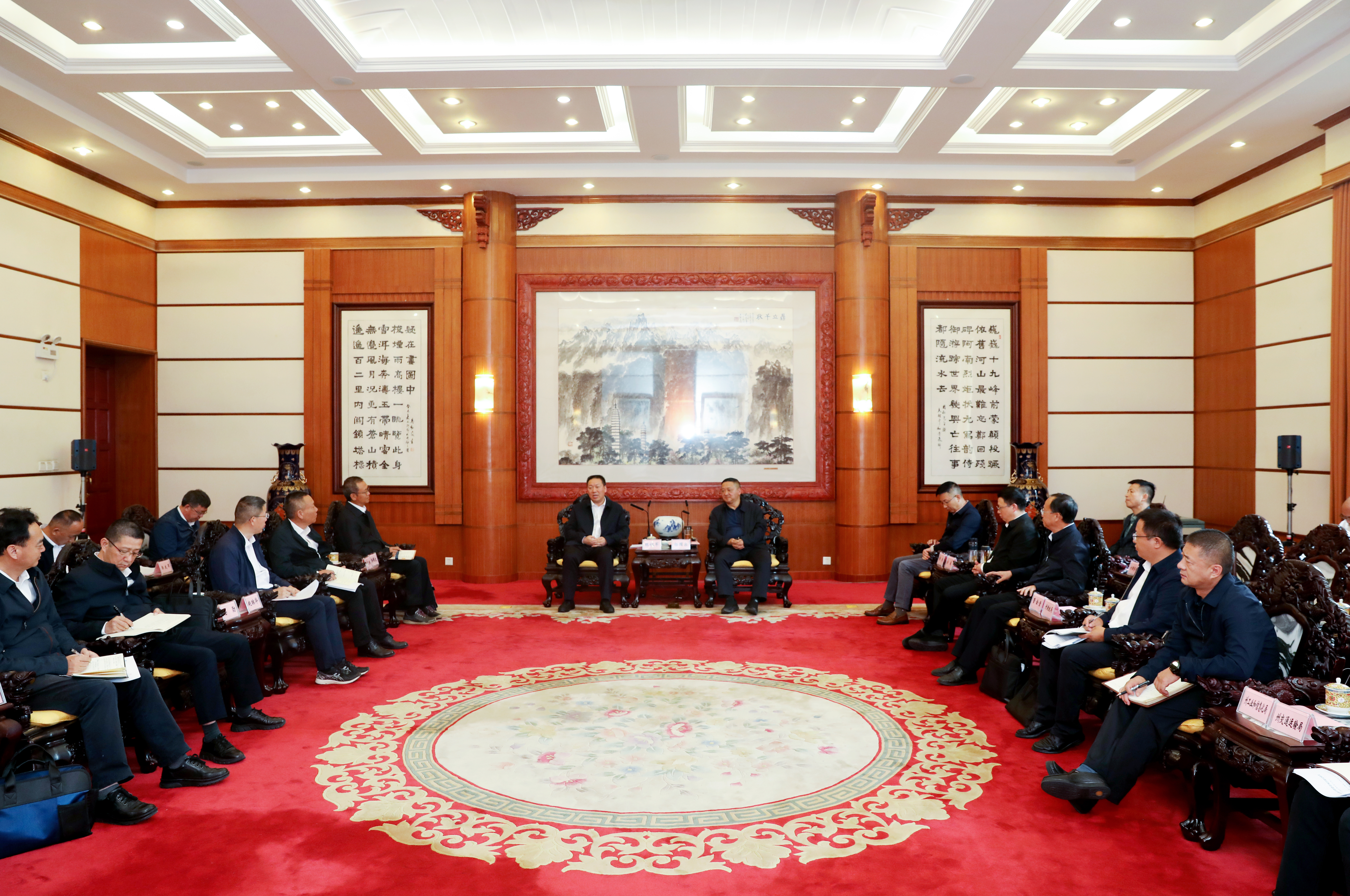 着眼长远 共谋未来 世界杯比分网与大理州交流座谈