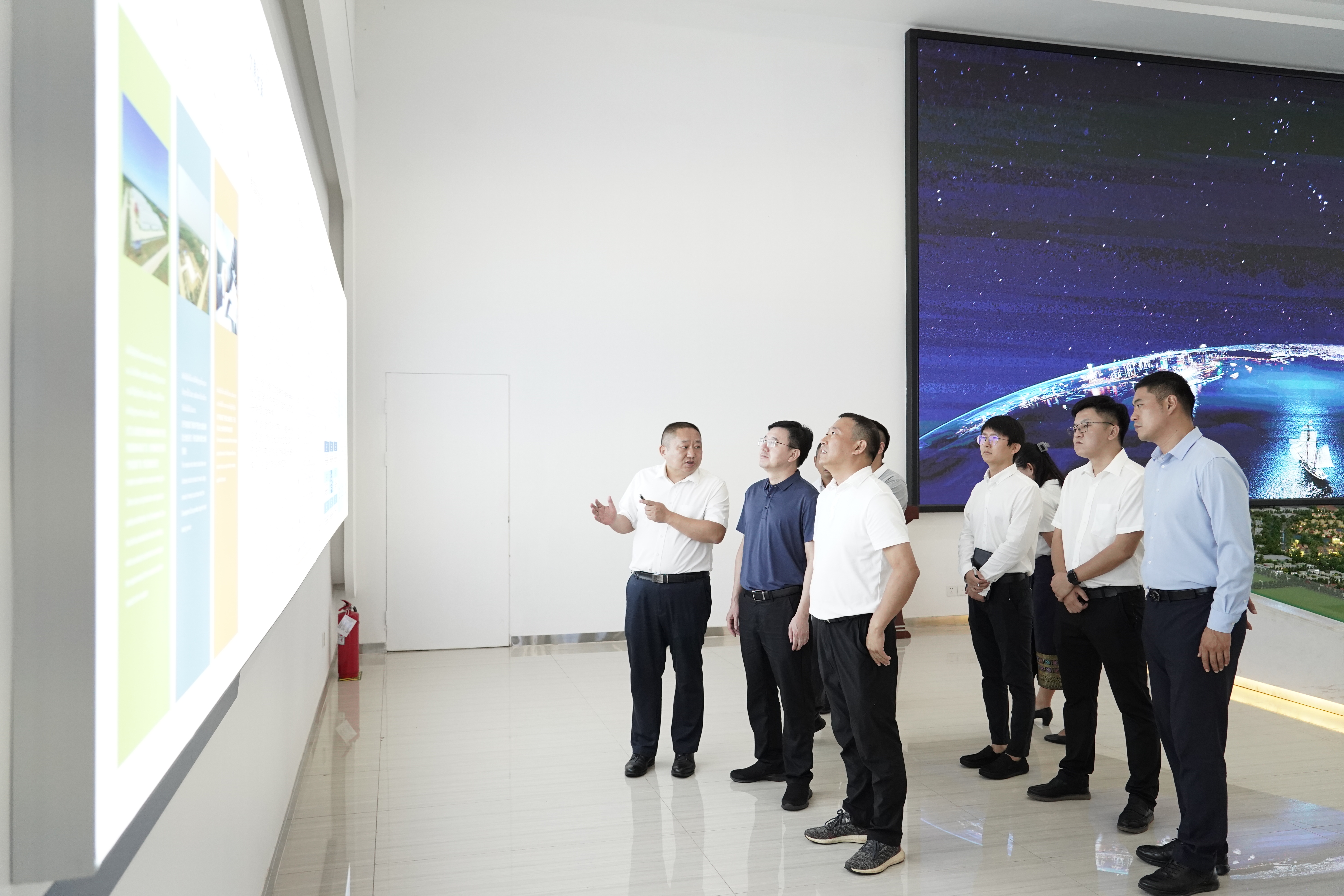 大兴调查研究 | 仝德刚调研世界杯比分网老挝片区重点项目