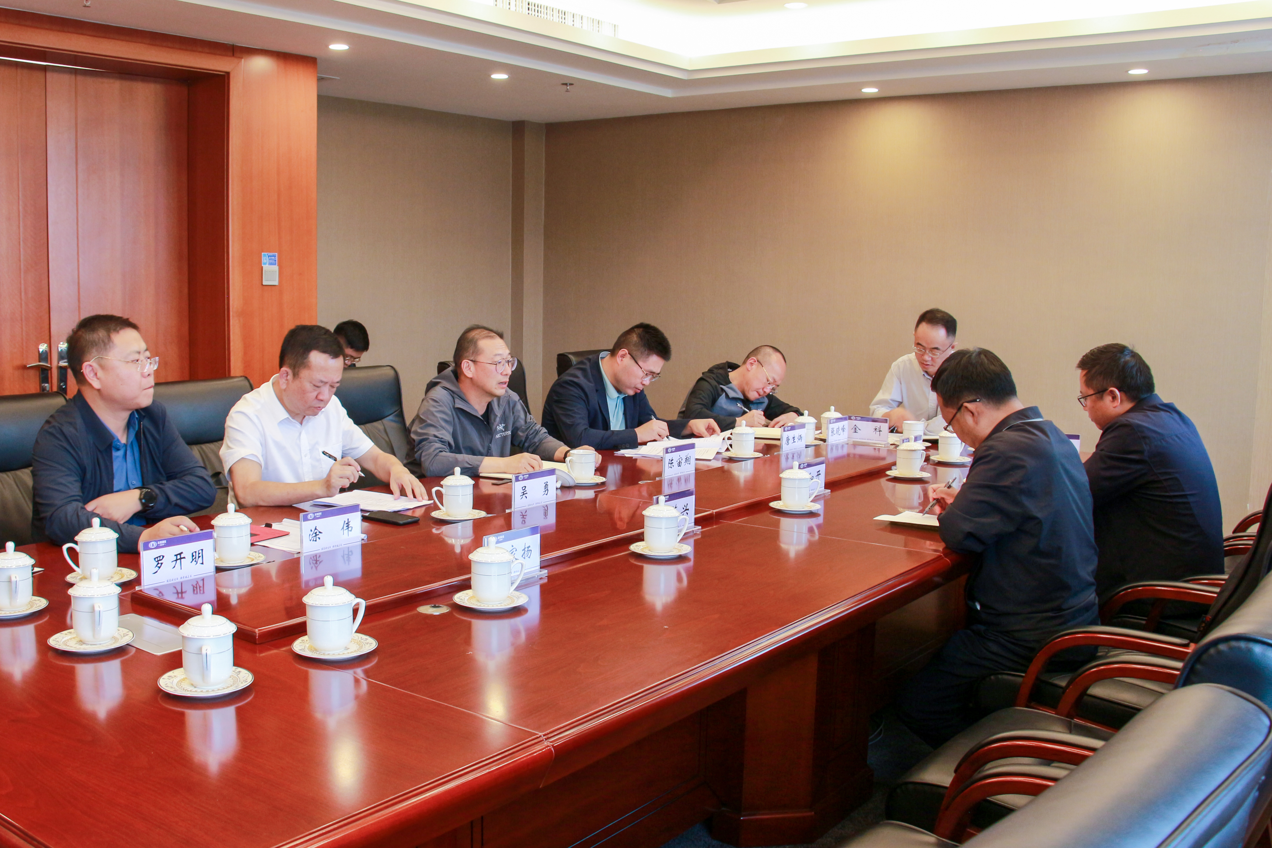 陈宙翔赴昭通市交流座谈 调研2026世界杯即时比分在建项目