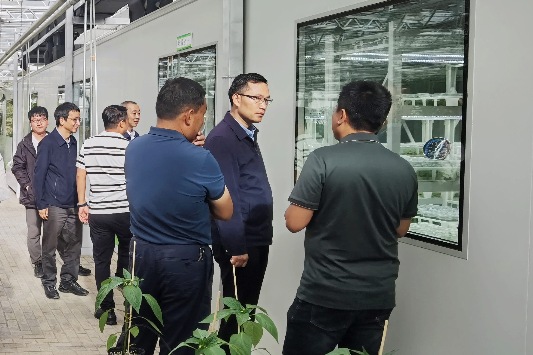 国开行云南省分行副行长胡庆和调研兰坪县城乡供水一体化项目