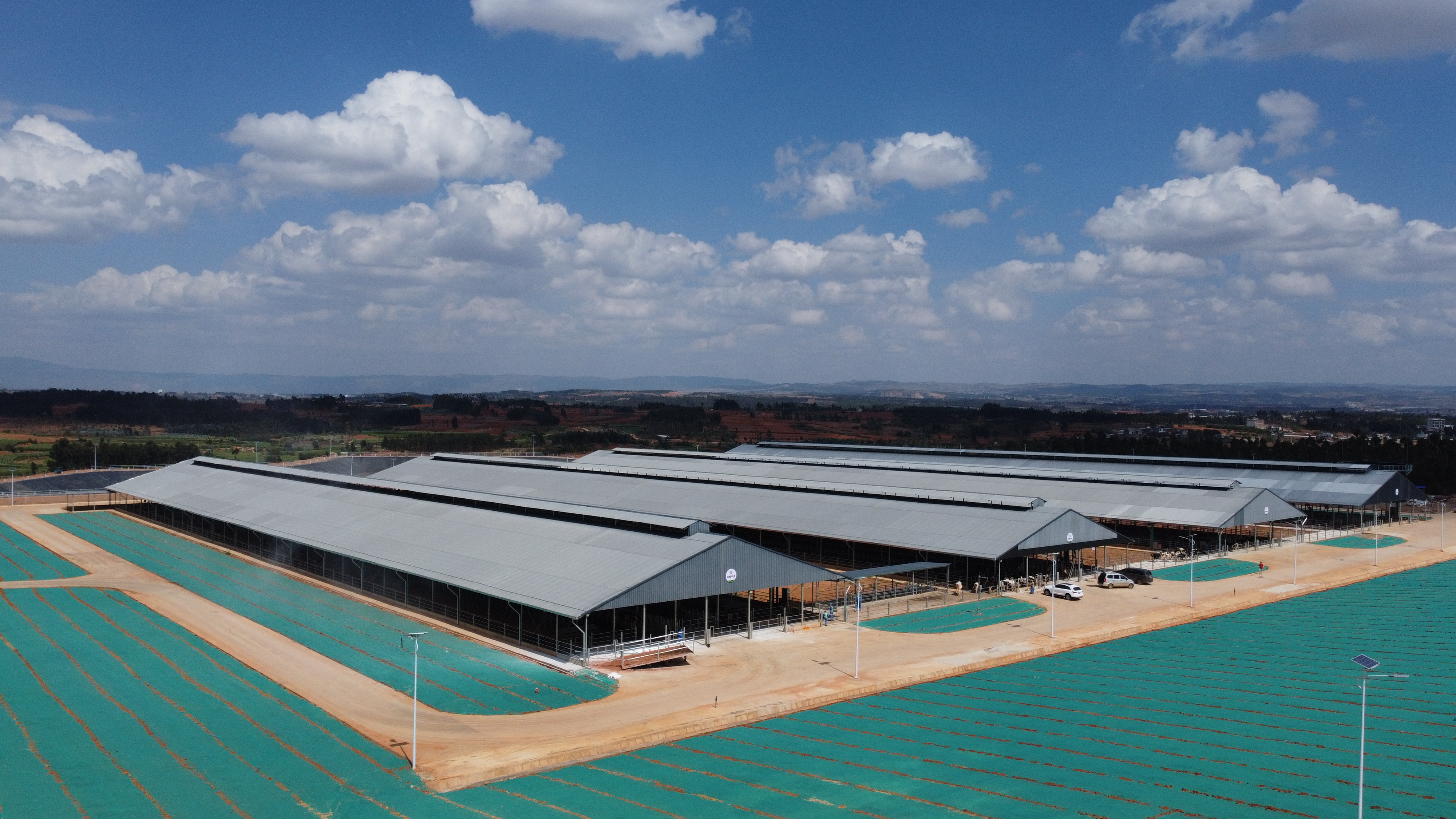 蒙牛（小百户）牧场建设世界杯网址通过竣工验收