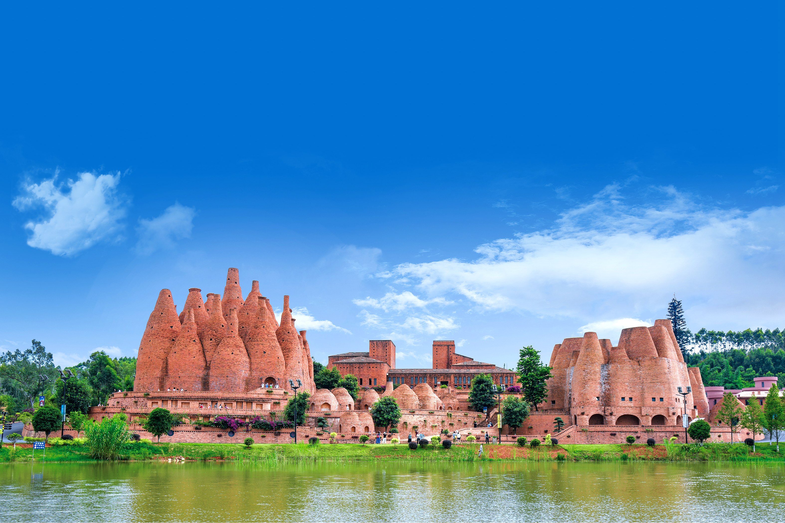 东风韵国际康养旅游度假区获评2023全国乡村振兴优秀案例